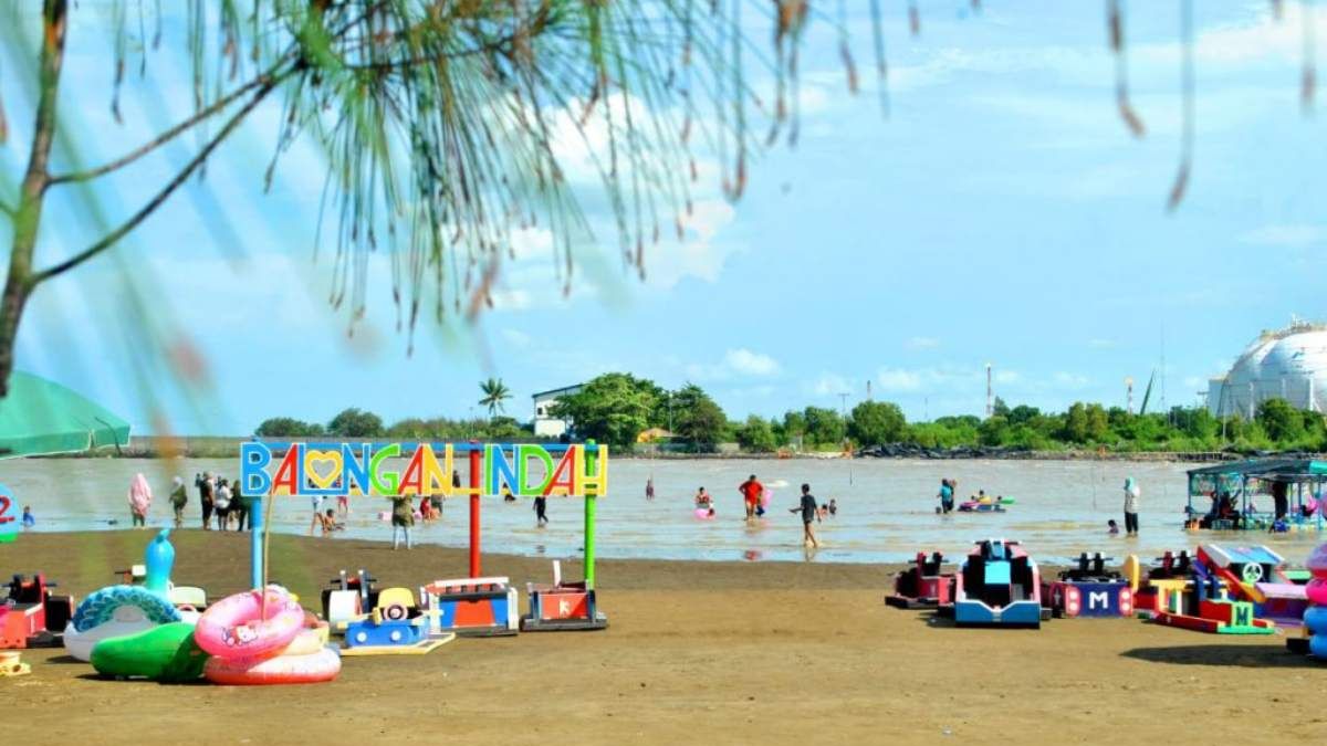 PANTAI BALONGAN INDAH